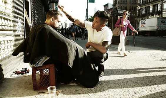 Homeless People Of New York Got Their Free Haircut From This Kind-Hearted Hair Stylist. How Inspiring!