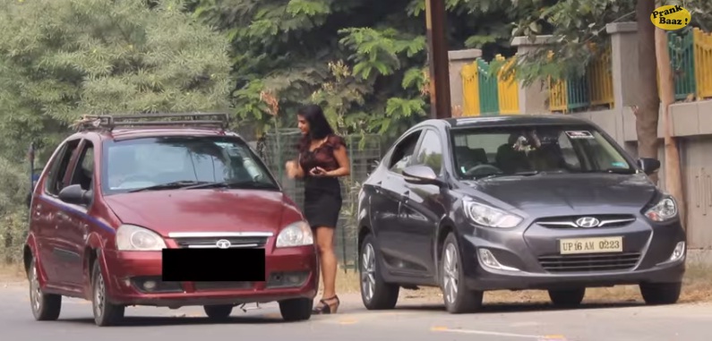 This Beautiful Lady Asks For Lift From Random Drivers. What Happens Next Is Very Predictable.
