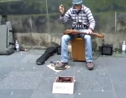 This Street Musician Can Play 5 Different Instruments At The Same Time