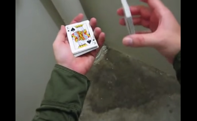 Easy Card Trick Tutorial That Will Blow Your Friends’ Mind