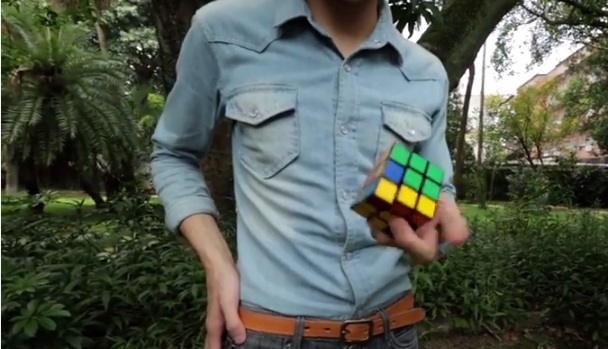 Taiwan’s Fastest One Handed Rubik’s Cube Solver