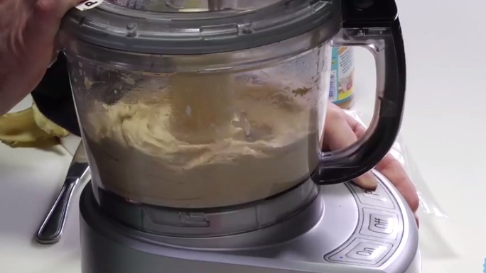 Tutorial Video: How To Easily Make Ice Cream Using 2 Ingredients Only