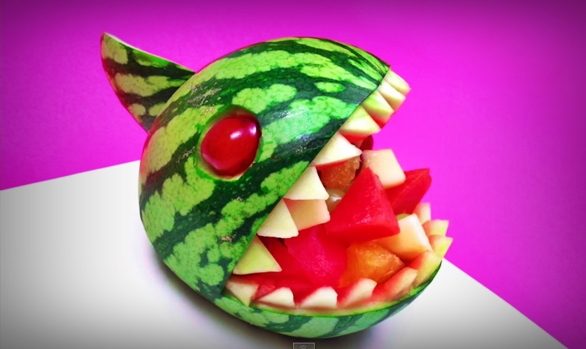 Piranha In A Bowl? Nope, It’s A Watermelon..Learn How To Do This Easily..