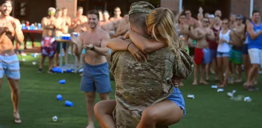 A Soldier Returned from Afghanistan & Surprise His Girlfriend. A Proof that Love Can Wait.