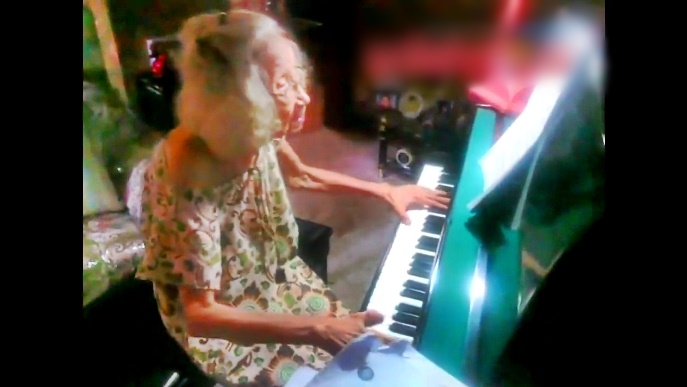 This 95-Year-Old Granny’s Piano Skills Will Surely Drop Your Jaw, She Still Got It…