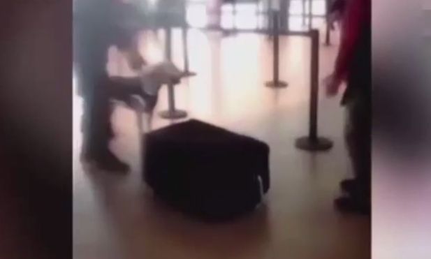 airport broke my suitcase