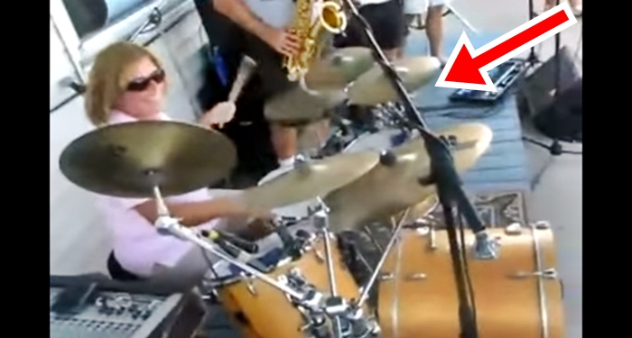 Mom Knows How To Beat , Jaw-Droppingly Plays The Drum – This Is Incredible
