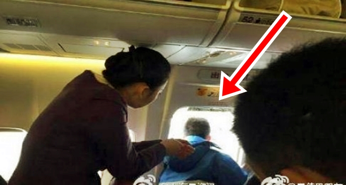 Chinese Passenger Opens Emergency Exit On The Plane ‘To Get Some Fresh Air’ – Must See