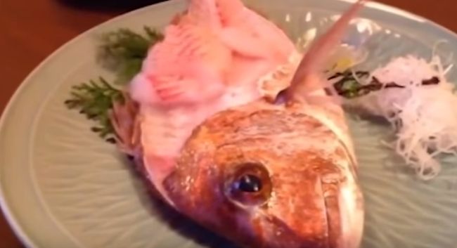 Resto Serves Dish With Fish Alive: This Is Interesting!